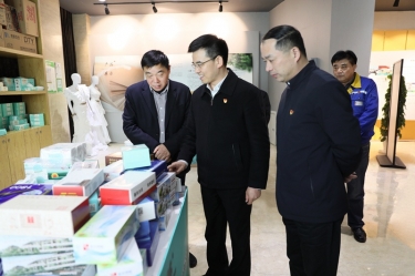 辅导调研 | 平湖市委副书记、代市长周军波一行光临今年会jnh纸业调研互换