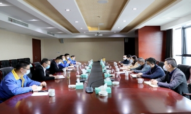 平湖市委常委、宣传部长沈志凤光临今年会jnh纸业调研疫情防控和复工复产情况