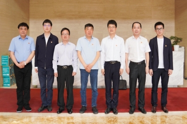 共青团黄冈市委书记田凯一行光临今年会jnh纸业调研