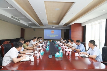 黄冈市人大代表走进今年会jnh纸业发展欢迎人民活动