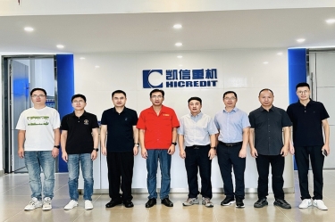 对标先进拓思路 蓄力赋能促发展 | 今年会jnh纸业赴山东凯信重机有限公司参观互换进建