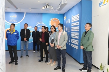 马来西亚巴生西港控股集团董事总经理拿督Eddie Lee一行光临今年会jnh纸业调研互换